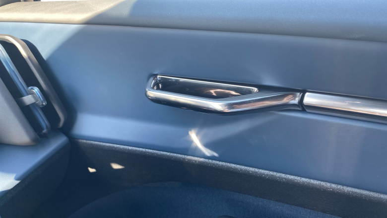 Volvo EX30 200kW SM Extended Range Plus 69kWh 5dr Auto Electric Estate